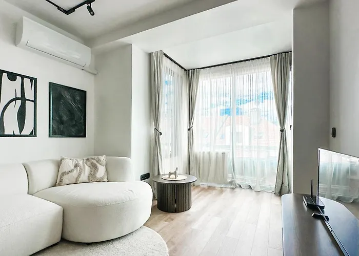 アパート Modern & Quiet 1br Near Center By Flat Mаnager